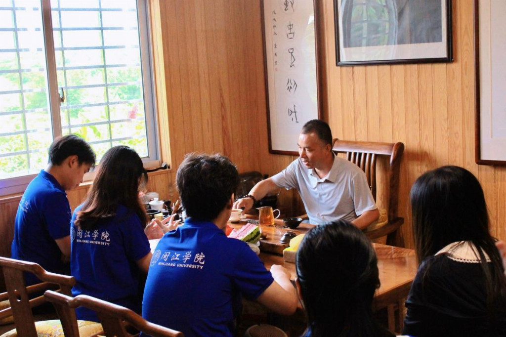 闽院学子探访千年瓷艺，助力非遗焕发新生机