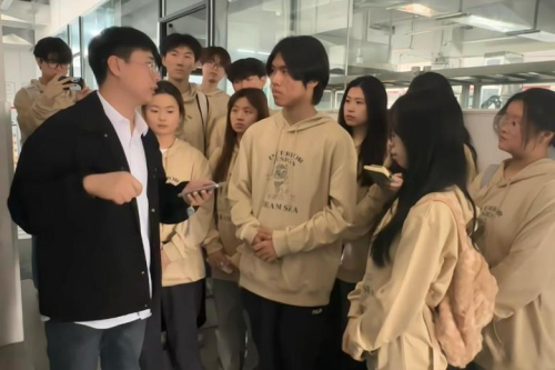 走百企寻责任担当，访百人探节粮良方——美狮贵宾会ms0920212023级中美金融学1班系列团日活动