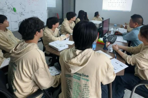 走百企寻责任担当，访百人探节粮良方——美狮贵宾会ms0920212023级中美金融学1班系列团日活动