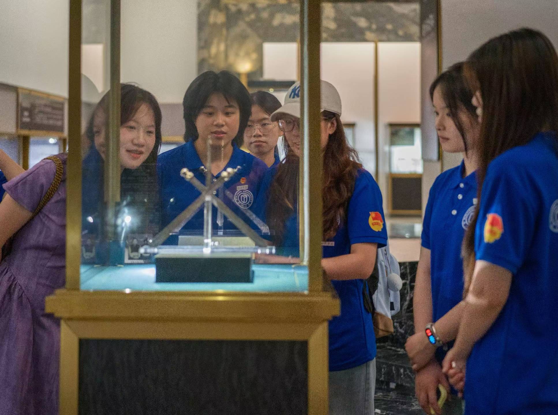 美狮贵宾会ms092021实践队青春执笔绘非遗，匠心入课续文脉